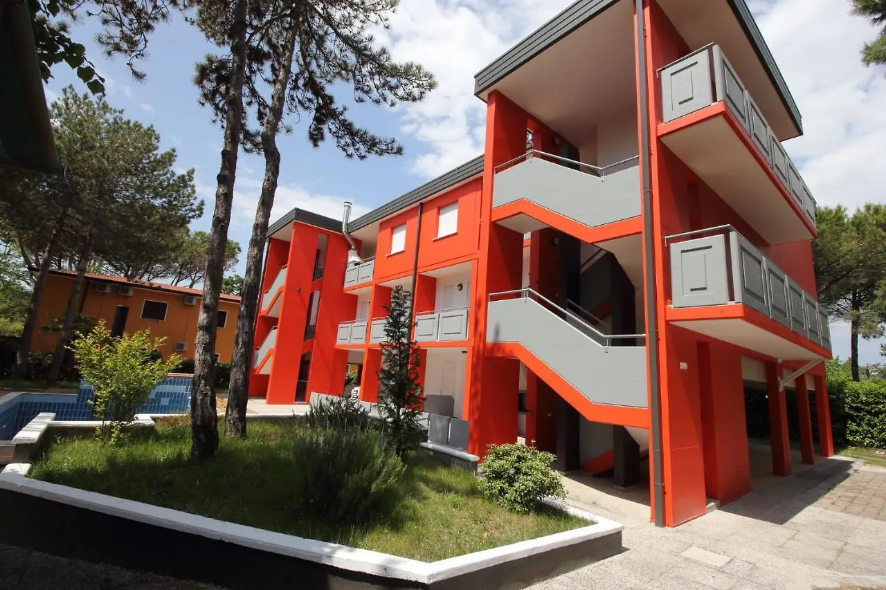 Apartmán Trilocale Con Piscina - Luca Bibione
