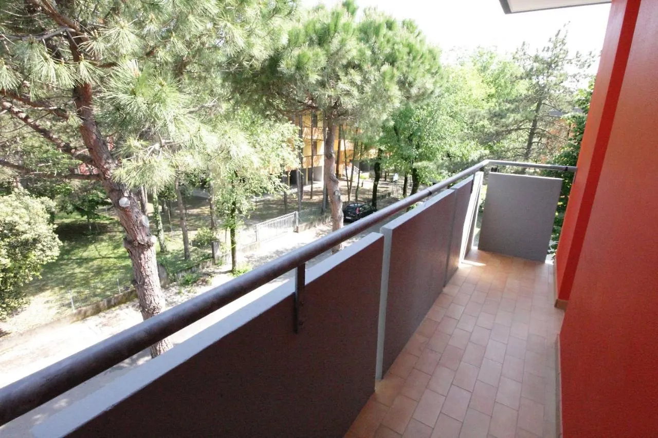 Trilocale Con Piscina - Luca Apartment Bibione