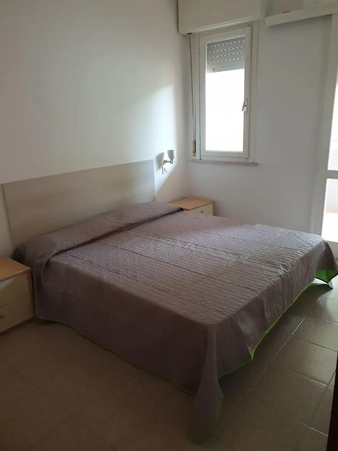Trilocale Con Piscina - Luca Apartment Bibione